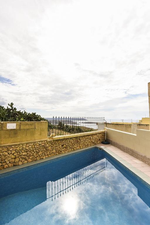 Hotel Ta'Kemmuna Qala Zimmer foto